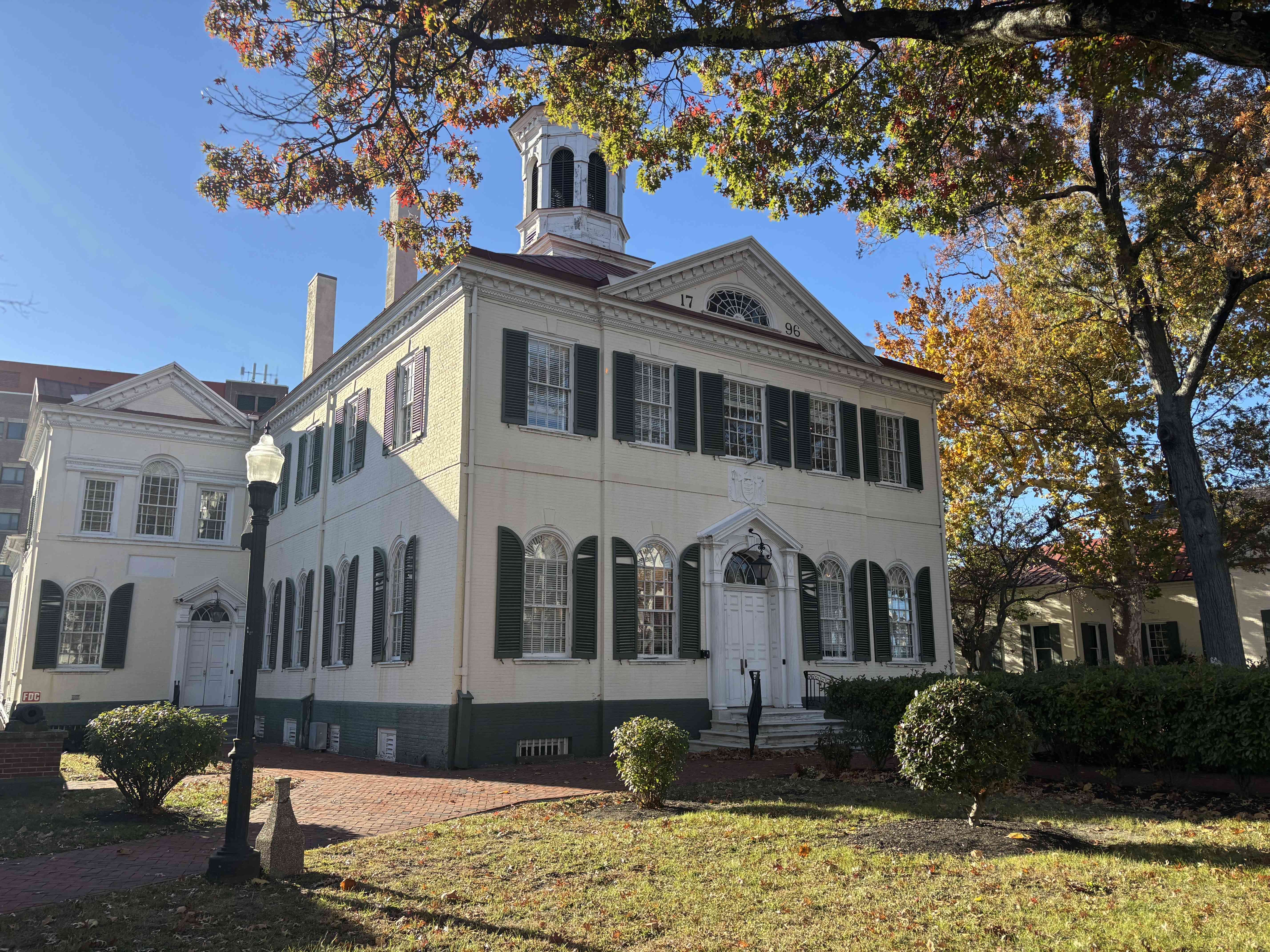 image of buildings in burlington county, new jersey